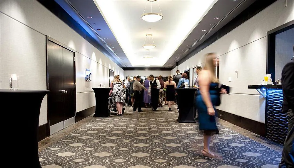Delta Hotels By Marriott Edmonton Centre Suites