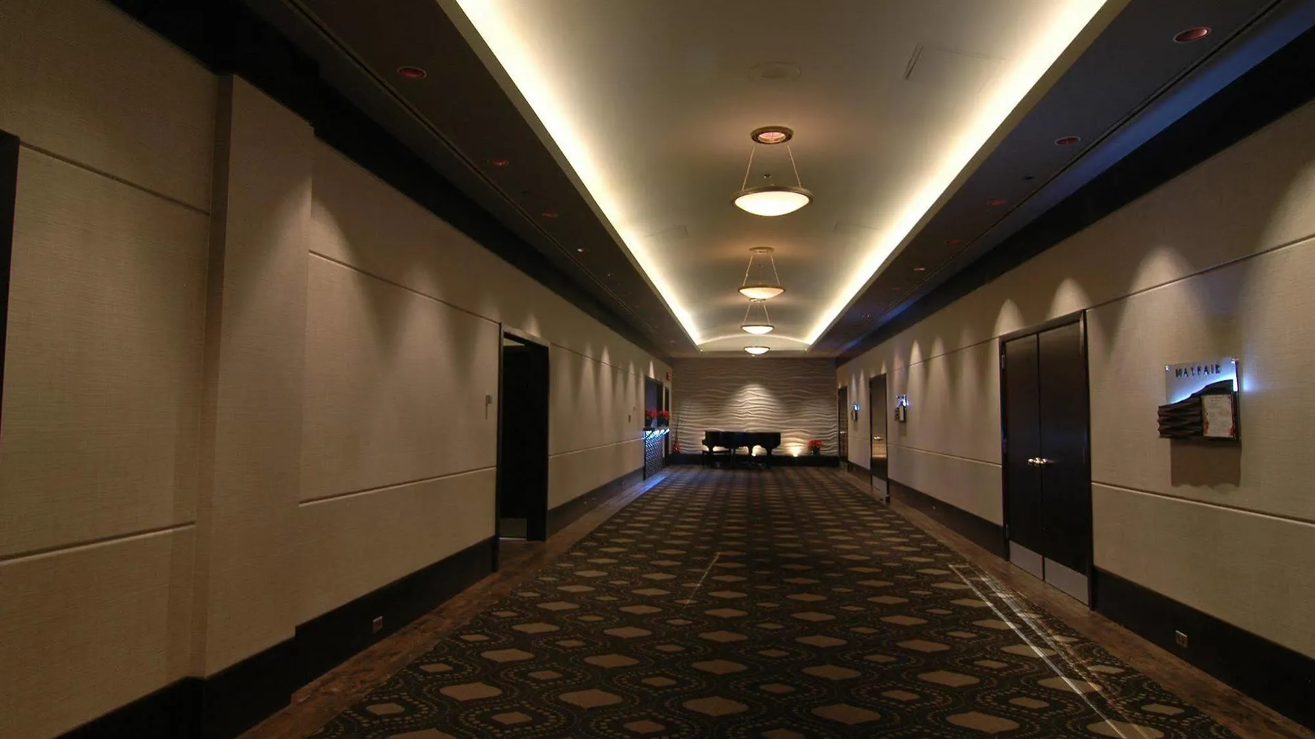 Delta Hotels By Marriott Edmonton Centre Suites