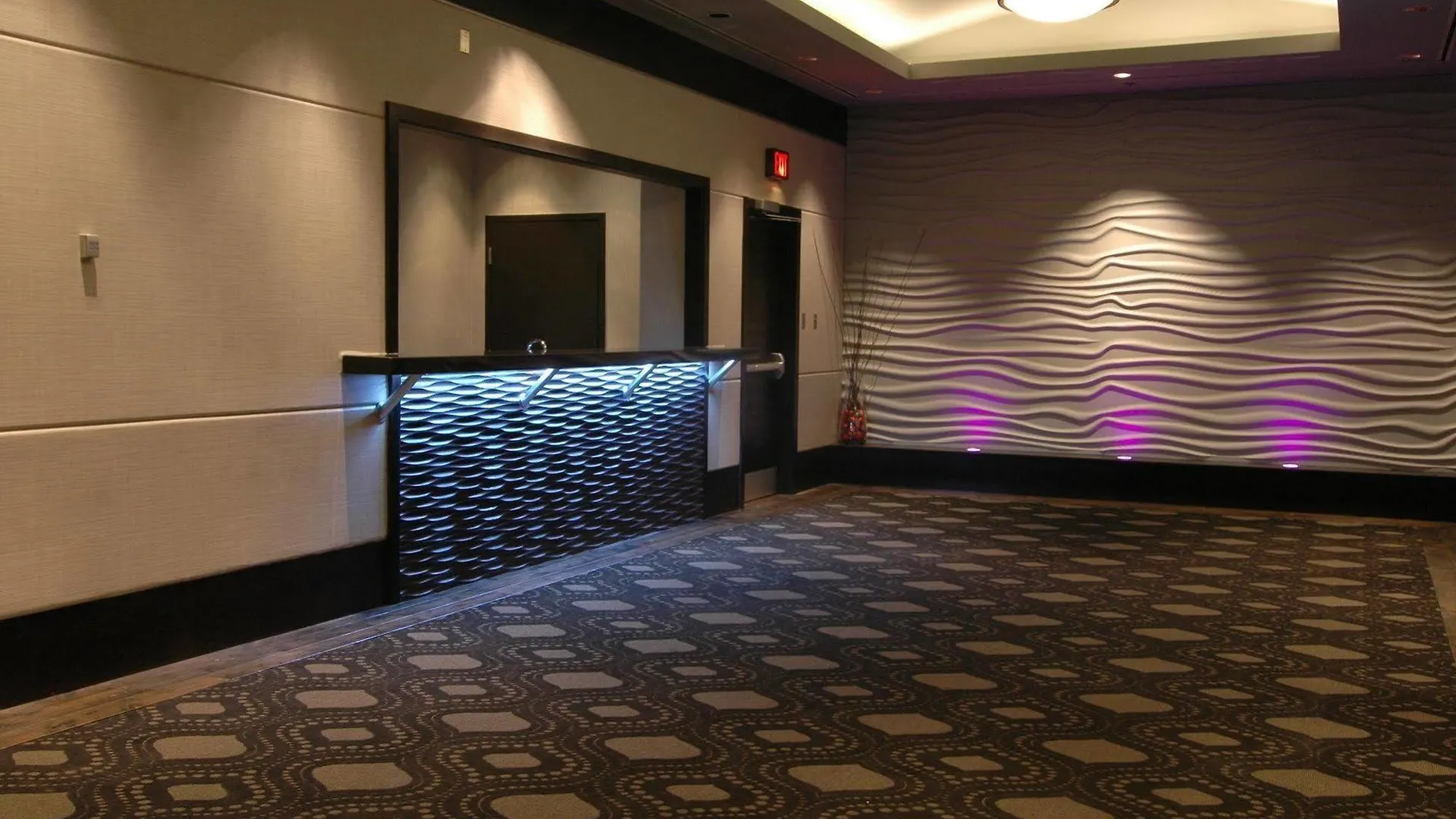 Delta Hotels By Marriott Edmonton Centre Suites